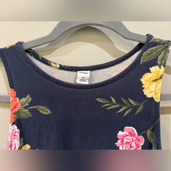 { old navy } woman’s floral sleeveless dress, size XS - Picture 2 of 3